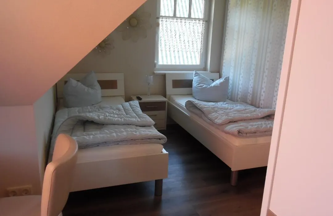 Ferienhaus-Windflüchter Hirtenweg 3B-1